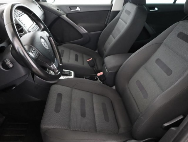 Volkswagen Tiguan  2.0 TSI 