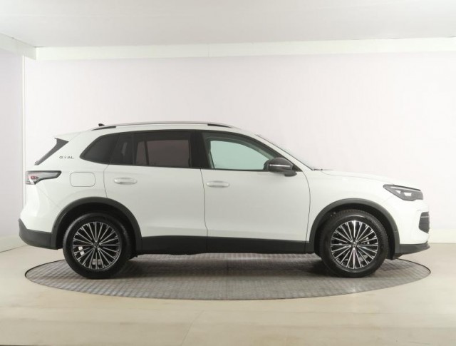 Volkswagen Tiguan  1.5 eTSI Life