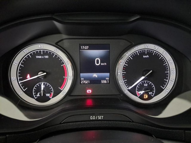 Škoda Karoq  1.5 TSI 