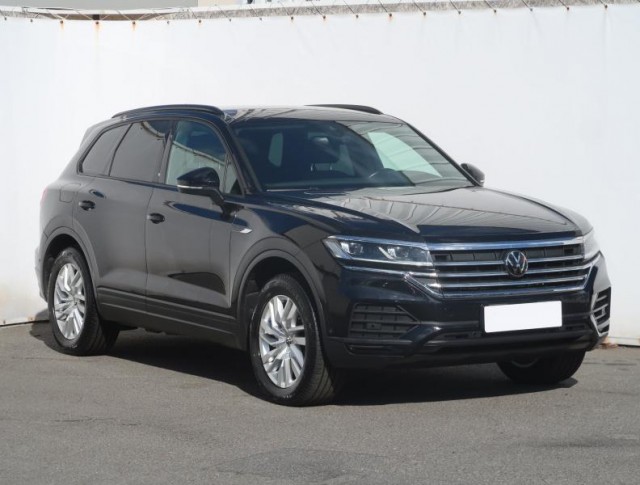Volkswagen Touareg  3.0 TDI 