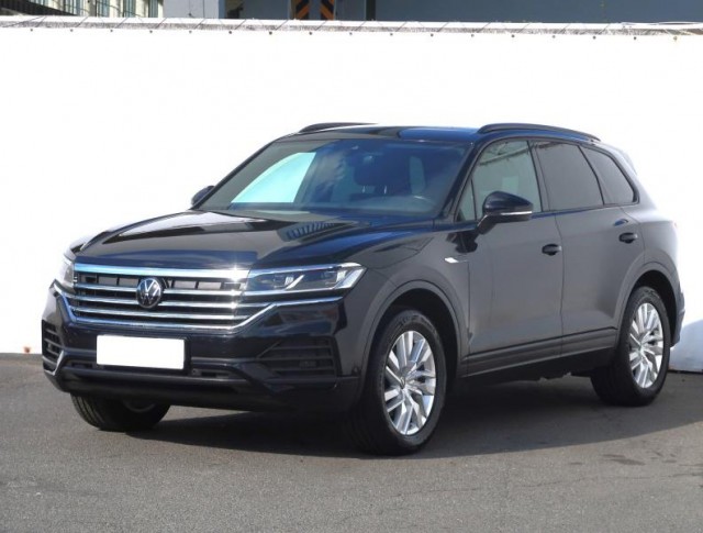 Volkswagen Touareg  3.0 TDI 