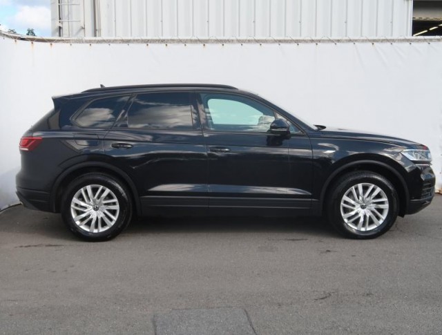 Volkswagen Touareg  3.0 TDI 