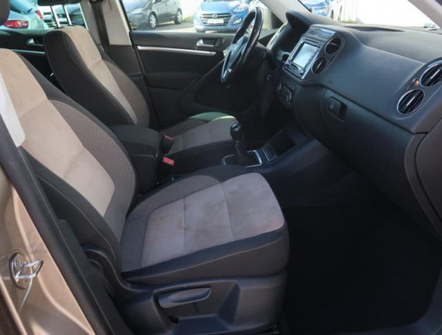 Volkswagen Tiguan  2.0 TDI Sport