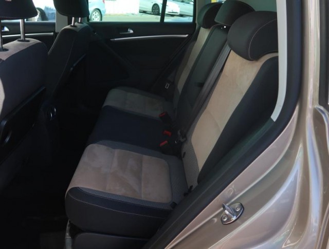 Volkswagen Tiguan  2.0 TDI Sport