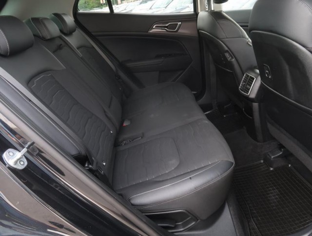 Kia Sportage  1.6 T-GDI MHEV 