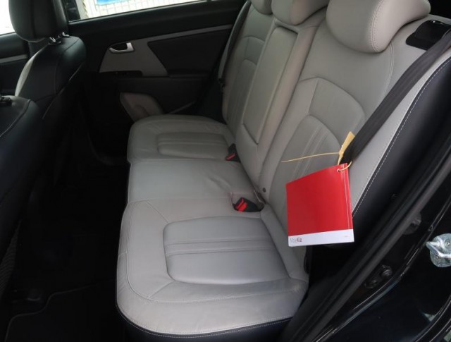 Kia Sportage  1.7 CRDi 