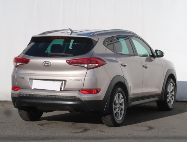 Hyundai Tucson  1.7 CRDi 