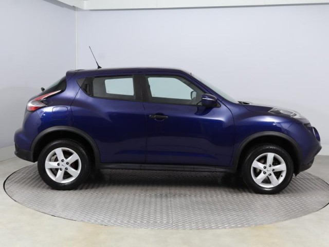 Nissan Juke  1.6 i 