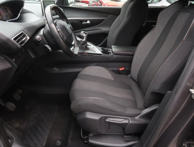 Peugeot 5008  PureTech 130 Active
