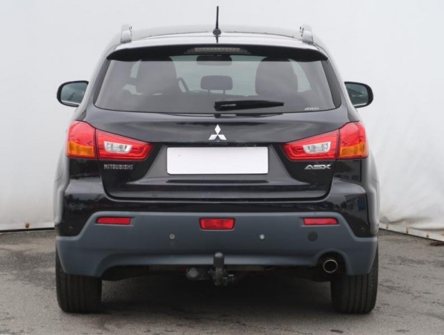 Mitsubishi ASX  1.8 DI-D MIVEC 