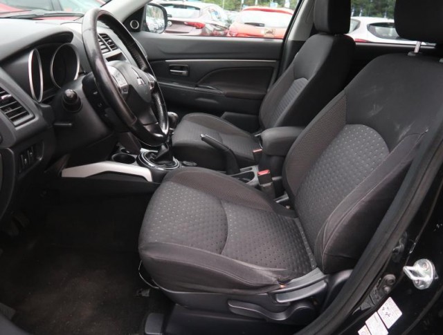 Mitsubishi ASX  1.8 DI-D MIVEC 