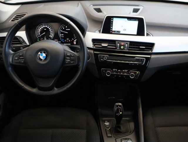 BMW X1  sDrive18i 