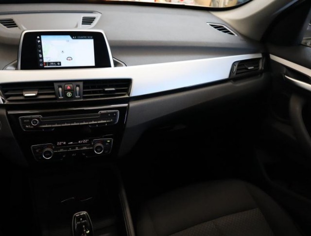 BMW X1  sDrive18i 