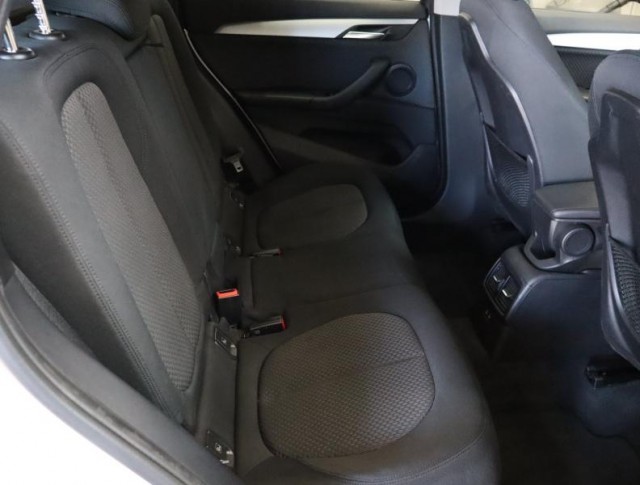 BMW X1  sDrive18i 