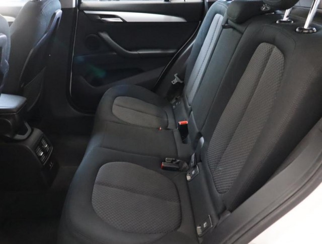 BMW X1  sDrive18i 