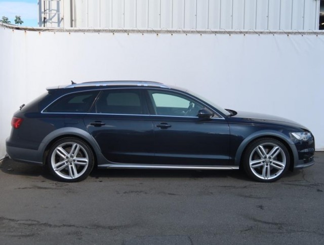 Audi A6 Allroad  3.0 TDI 