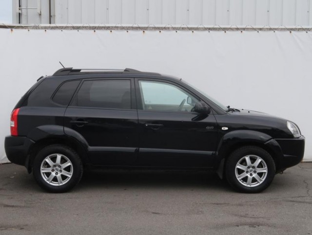 Hyundai Tucson  2.0 CRDi 