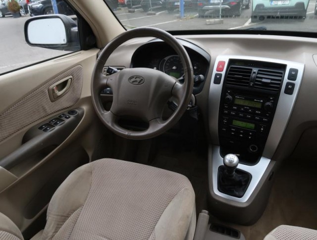 Hyundai Tucson  2.0 CRDi 