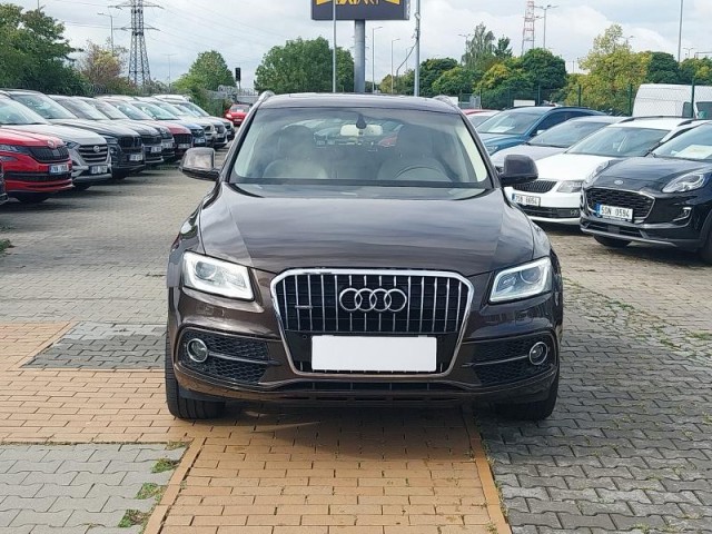 Audi Q5  2.0 TDI S line