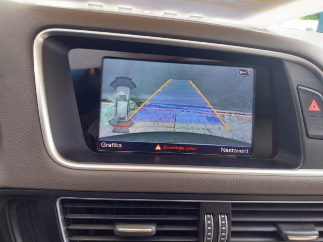 Audi Q5  2.0 TDI S line