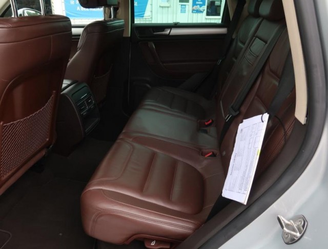 Volkswagen Touareg  3.0 TDI 