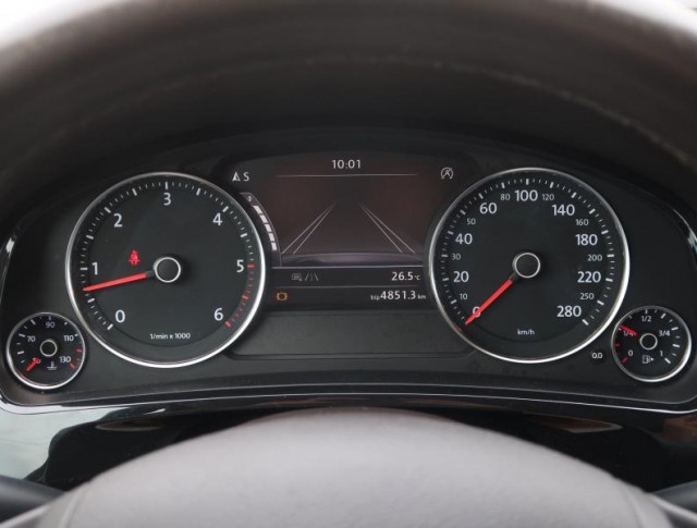 Volkswagen Touareg  3.0 TDI 