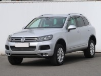 Volkswagen Touareg  3.0 TDI 