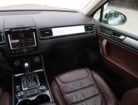 Volkswagen Touareg  3.0 TDI 