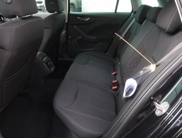 Škoda Kamiq  1.0 TSI Ambition Plus