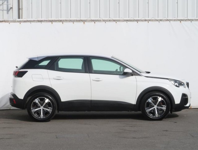 Peugeot 3008  1.2 PureTech 