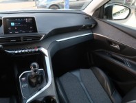Peugeot 3008  1.2 PureTech 