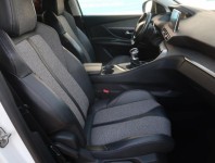 Peugeot 3008  1.2 PureTech 