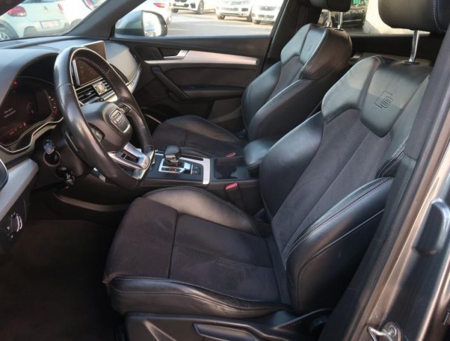 Audi Q5  3.0 TDI S line