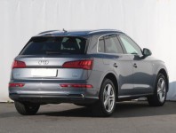 Audi Q5  3.0 TDI S line