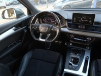 Audi Q5  3.0 TDI S line