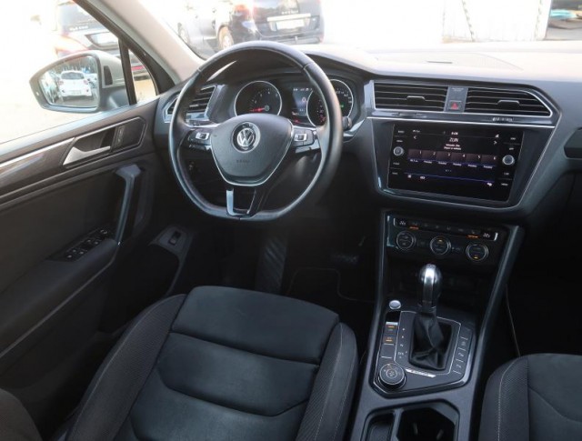 Volkswagen Tiguan  2.0 TSI R-Line