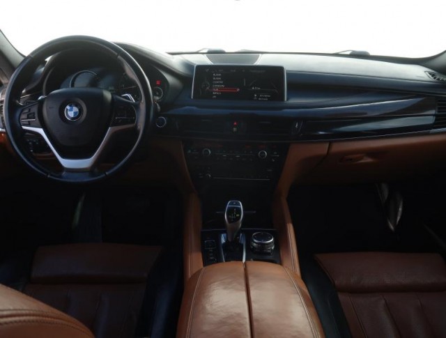 BMW X6  xDrive40d 