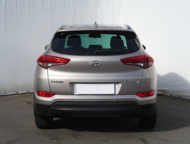 Hyundai Tucson  1.7 CRDi 