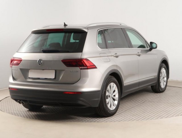 Volkswagen Tiguan  2.0 TDI 