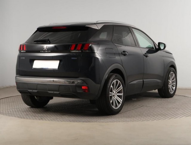 Peugeot 3008  1.2 PureTech Allure