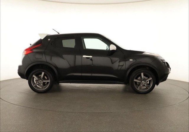 Nissan Juke  1.6 i 