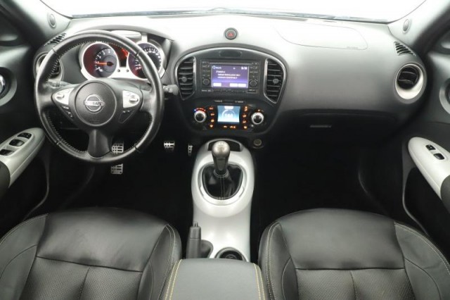 Nissan Juke  1.6 i 