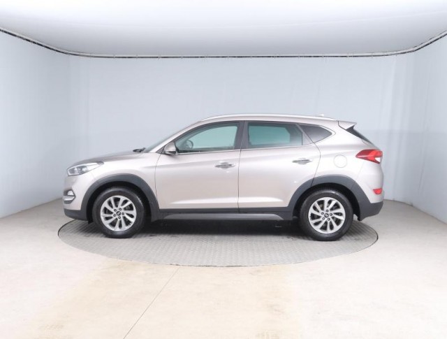 Hyundai Tucson  1.7 CRDi 