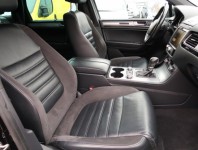 Volkswagen Touareg  3.0 TDI R-Line