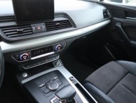 Audi Q5  2.0 TDI 