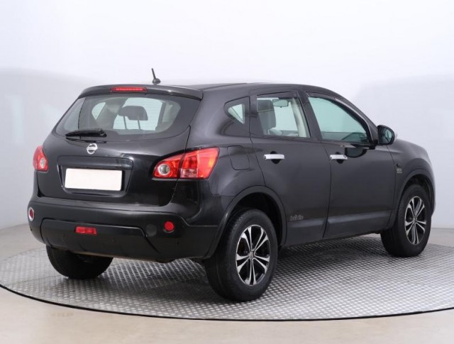 Nissan Qashqai  2.0 dCi 