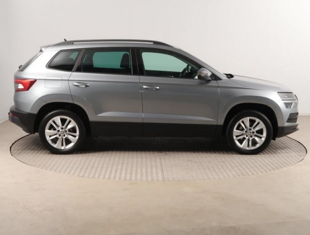 Škoda Karoq  1.0 TSI Ambition