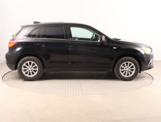 Mitsubishi ASX  1.6 MIVEC 