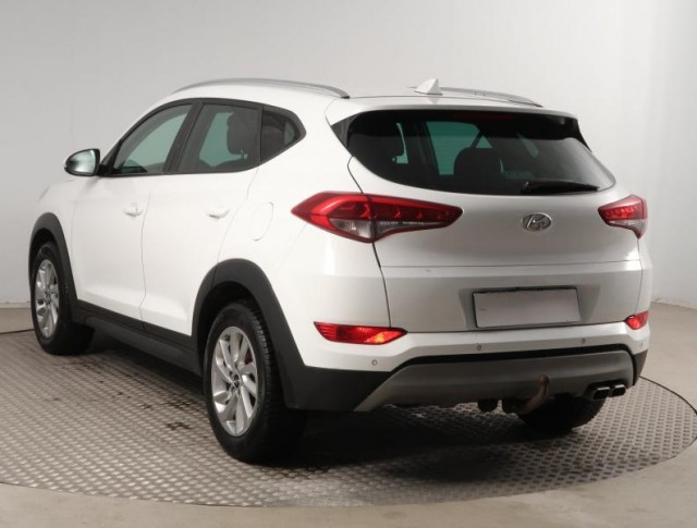 Hyundai Tucson  2.0 CRDi 