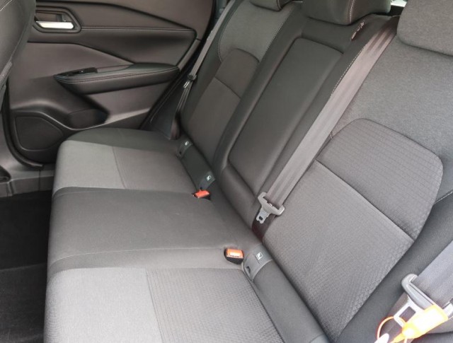 Nissan Qashqai  1.3 DIG-T MHEV 